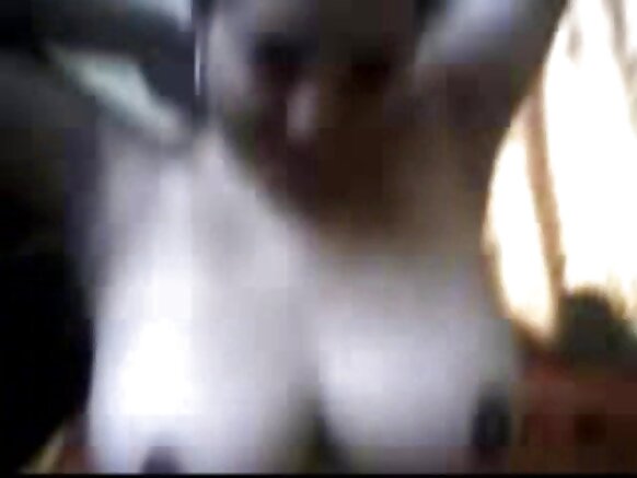 Aunty Mallu tayi tsirara