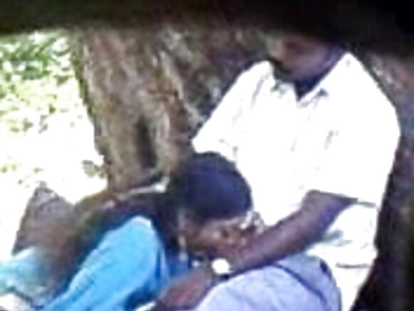 Fim ɗin katsalandan na Indiya yana tsotsa zakara a wurin shakatawa
