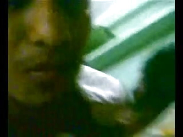 Aunty indiya indiya bata yiwa yayanta ba...Hausa English Movie