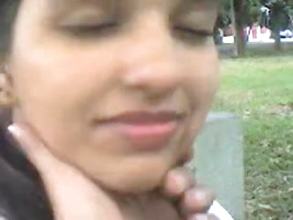 Ana jin daɗin wurin shakatawar sexy video lamar parking
