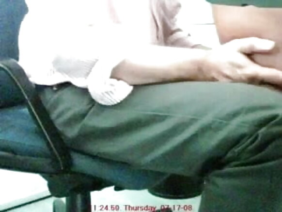 YARINYAR BUDURWA TA HINDI SEXY MANSI TA CIKE AKAN KUJERAR A BOS CABI 15