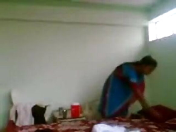 Gaskiyar gaske..chudai indian film din iskanci in hausa manuma yana lalata da kuyanga