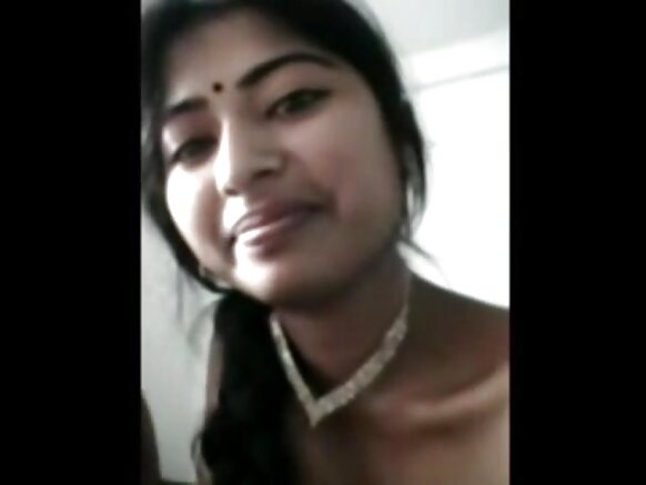 kyakkyawar budurwa nono kyakykyawan fim din tegu sexy boobs press