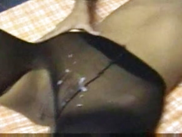 Yarinyar Indiya mai sexy mandy ta yi lalata da 'yan matan Indiya a cikin pantymedia