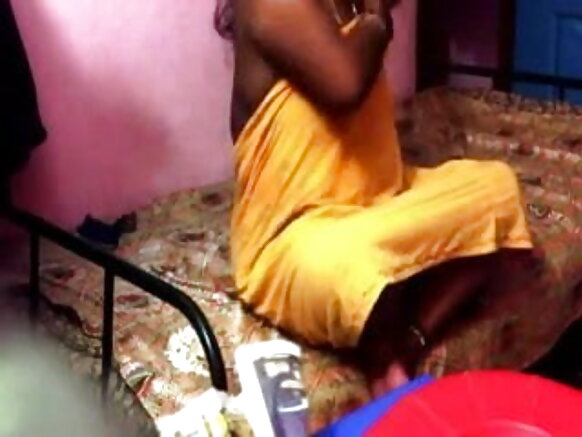 Bharat aunty hindi film mai sexy 1278 aunty