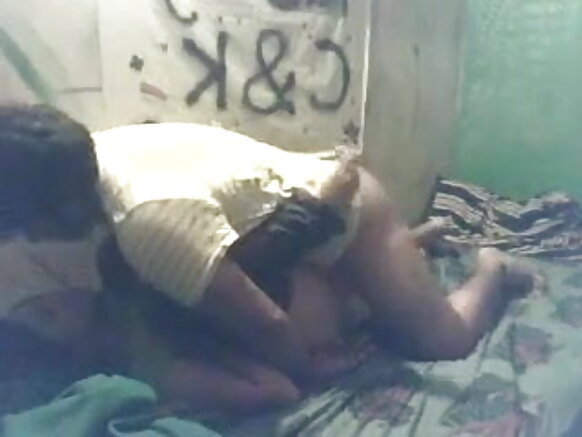 India ma'aurata sun yi hoton sexy movie ma'aurata