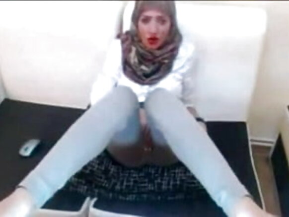 rigar hijabi mai iskanci film mai cin gindin mata