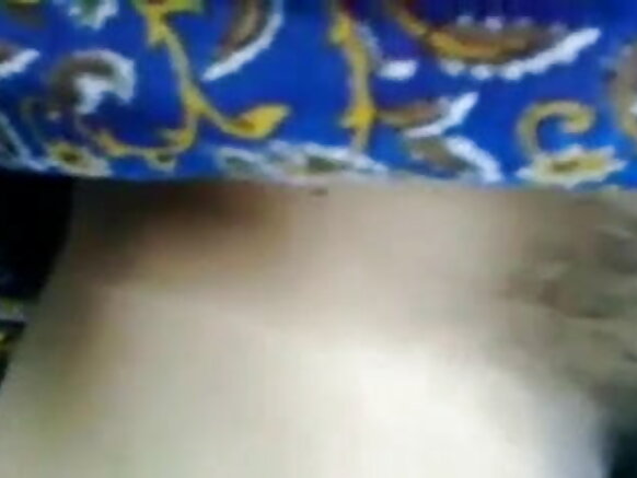 tamil sur sexy film budurwar aure tana lalata makwabci