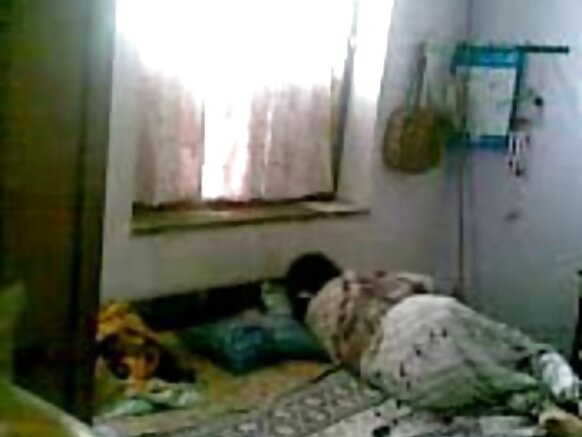 Bangaren Desi matar aure tana jifan fart ita kadai a gidan hausa movie sexy hd 54