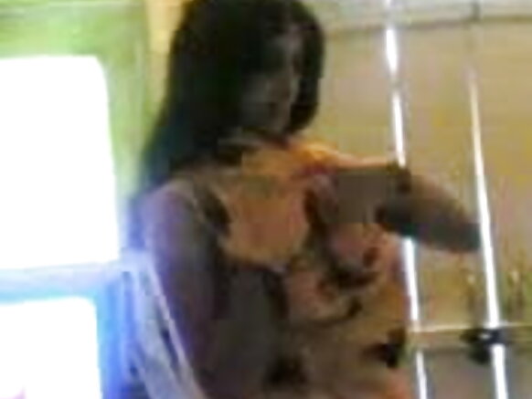 Saumya hindi movie sexy home made on warehouse