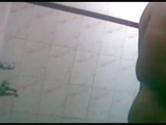 Desi full sexy film din India mata tana wanka da mijinta aminiyar wanka