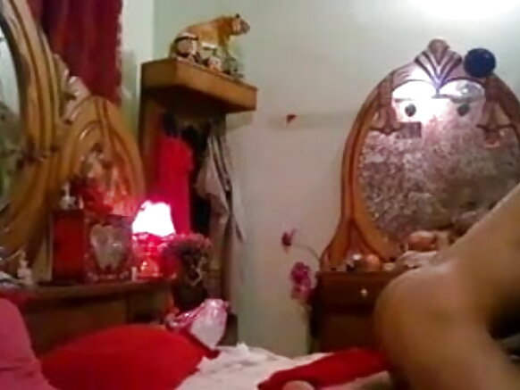 Hoton Fim ɗin Ma'auratan Indiya Sexy Honeymoon ga ma'aurata daga Lucknow