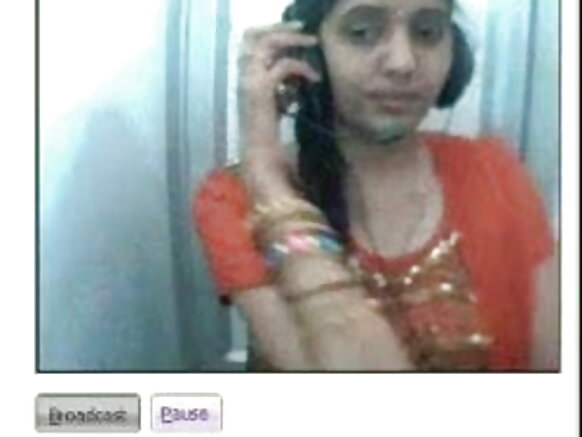 Hot desi yana nuna nono da farji a cikin net bp sexy movie video kofi