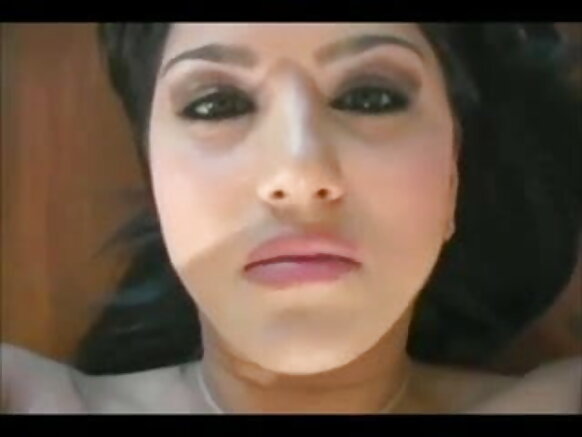 JOI IN SAYYAR MASTURBATION LEON BF SEXY KHAN