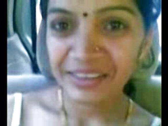 intellin balagagge india hausa video movie aunty balagagge nono ya nuna nono a cikin mota