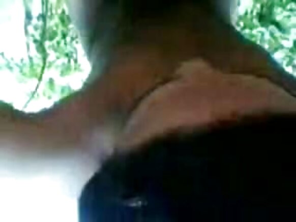Budurwar yar fim ɗin indiya yarinyar waje fuck tare da bf