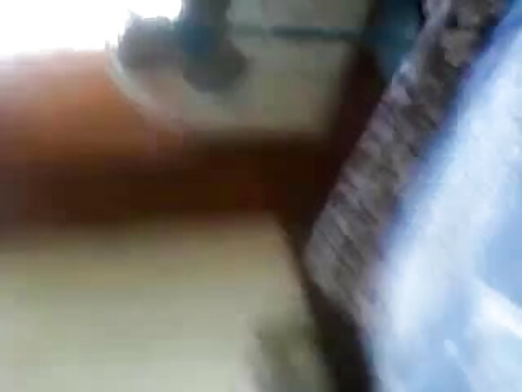 Desi bhabhi cikakken jima'i tare da kawuna desi aboki a fastener cikakken bidiyo