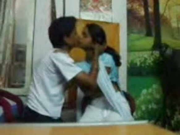 bf xxx yarinya ta kama 'yan mata suna tsotsar zakara da tsotsar nono movie hd