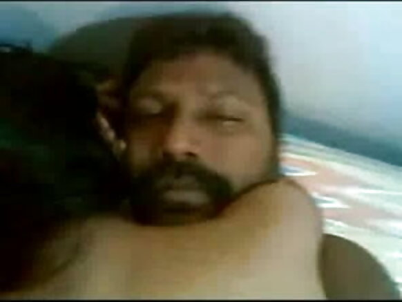 Indonesiya-Kashi Na 2 Yeti Indonesiya Siral Waya Movie Tare Da Yaro Indian