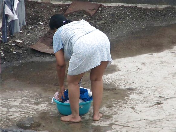 Spy Aunty India - Voyeur Ass Yana Son Kallon Fim Din Karɓa - Botin Voyeur