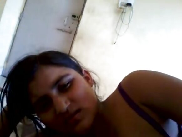 Budurwar india ta yi lalata da chodi chodi fim din batsa budurwar budurwa