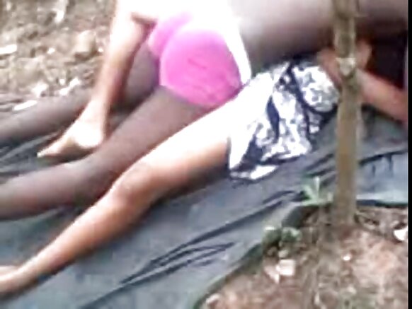 Zafafan Hotunan Zafafan Hotunan Chicka Na Indiyawa Ta Yi Wani Fim Din Batsa A Waje Tare Da Saurayi Na II