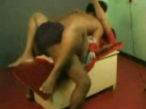 Indian desi aunty tana jima'i a wurin aiki punjabi sexy movie